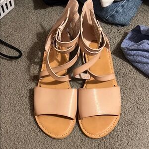 American Eagle Sandals